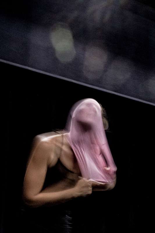 Detrs del teln. Diario Fotogrfico del proyecto C_M_8, de Rui Pedro Ribeiro